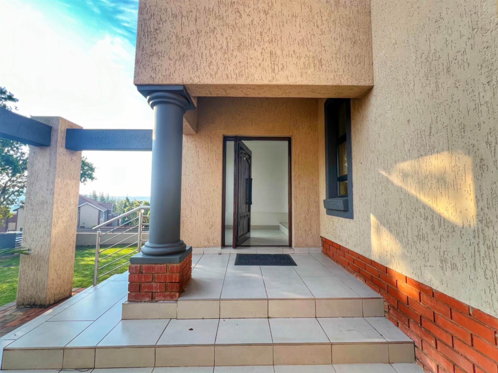 6 Bed House in Rietvlei Heights Country Estate photo number 5