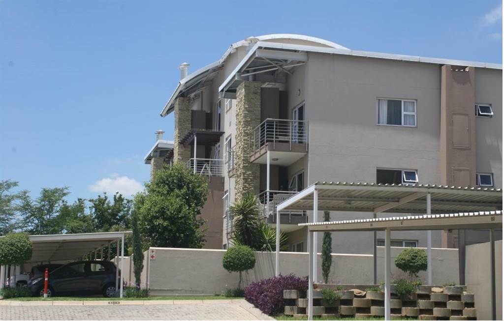 2 Bed Apartment in Rivonia photo number 5