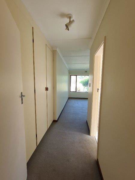 3 Bed Townhouse in Uvongo photo number 14