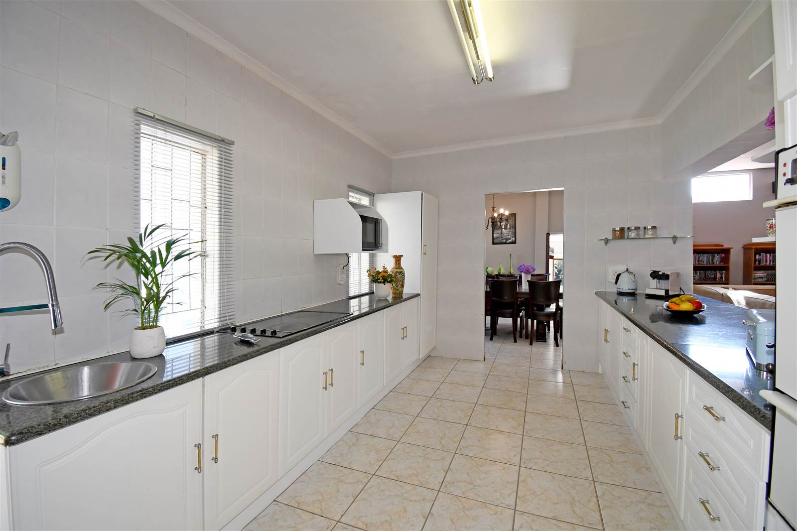 5 Bed House in Northcliff photo number 8