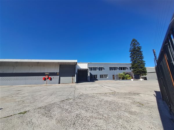 2 770  m² Industrial space