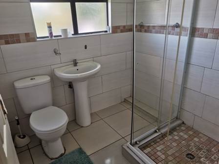 4 Bed House in Illovo Glen photo number 11