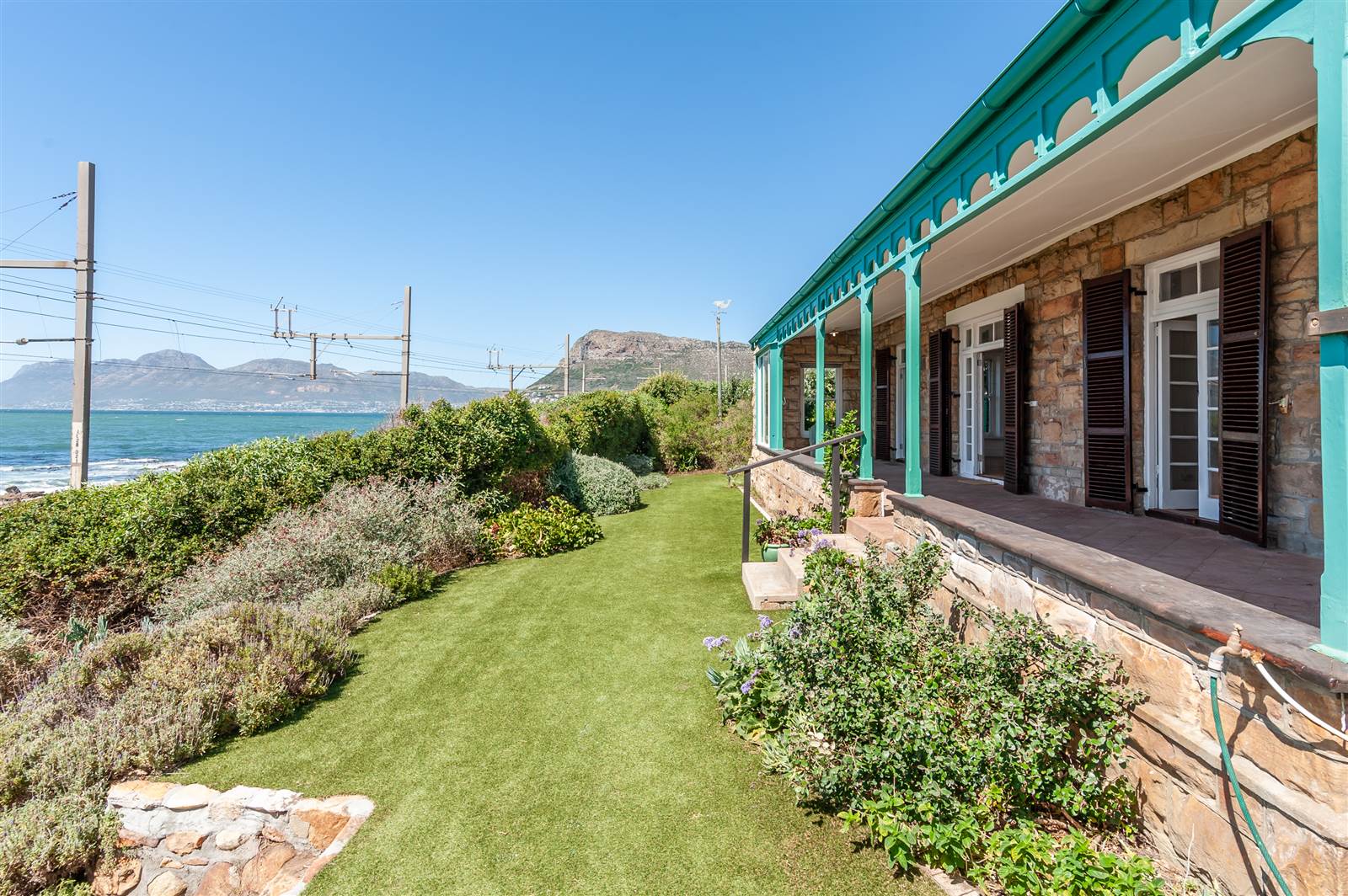 3 Bed House in Kalk Bay photo number 16