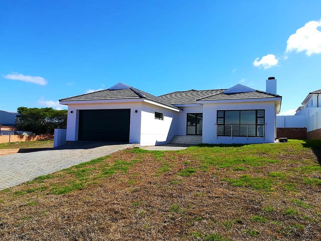 3 Bed House in Jeffreys Bay photo number 1