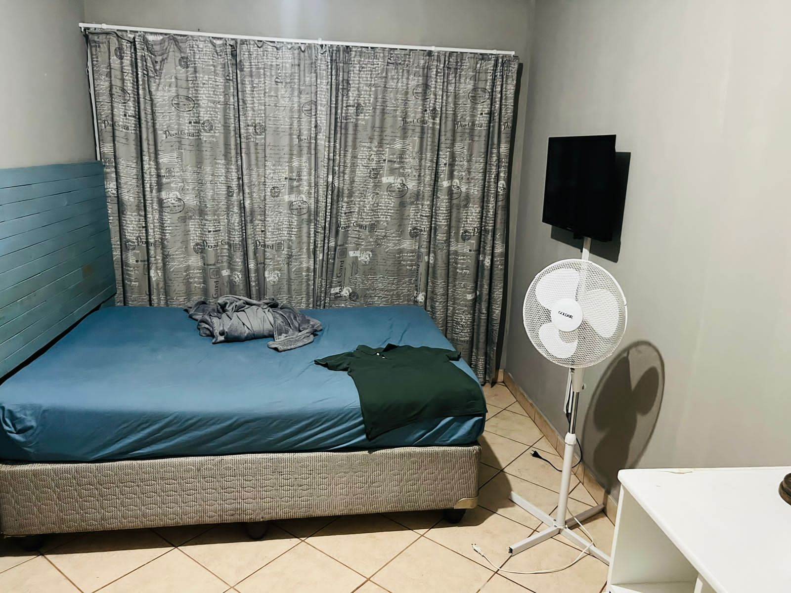 2 Bed Apartment in Wolmer photo number 8