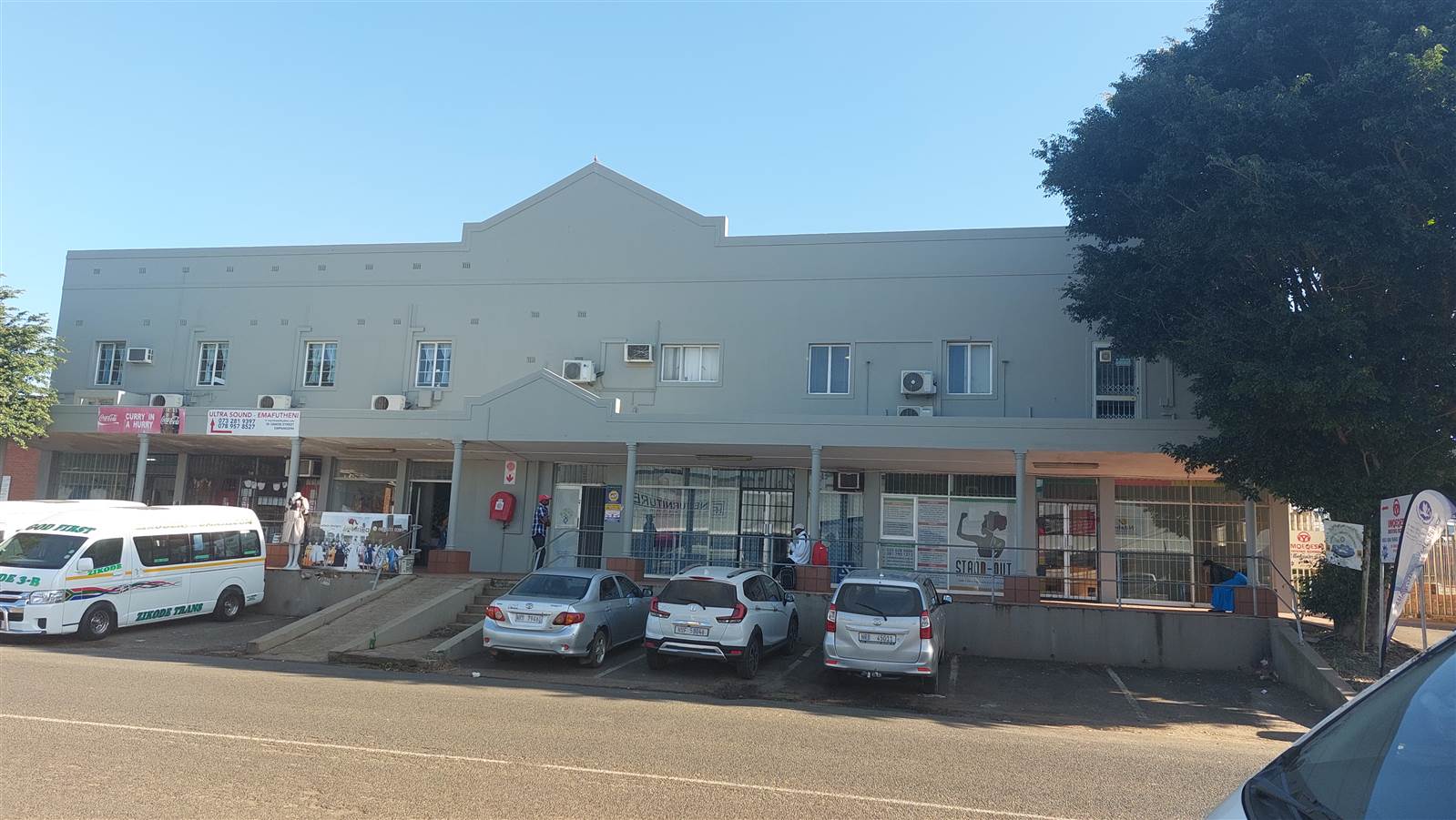 1015  m² Commercial space in Empangeni Central photo number 1