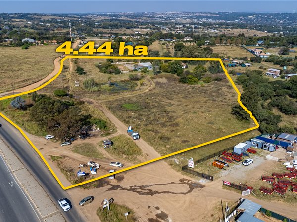 4.4 ha Land 4.4 ha Land