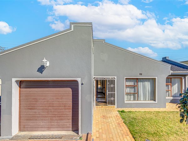 3 Bedroom House 3 Bedroom House