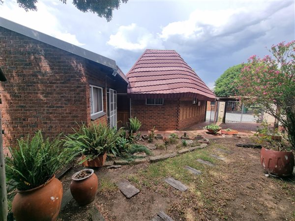2 Bed Townhouse in Trichardt