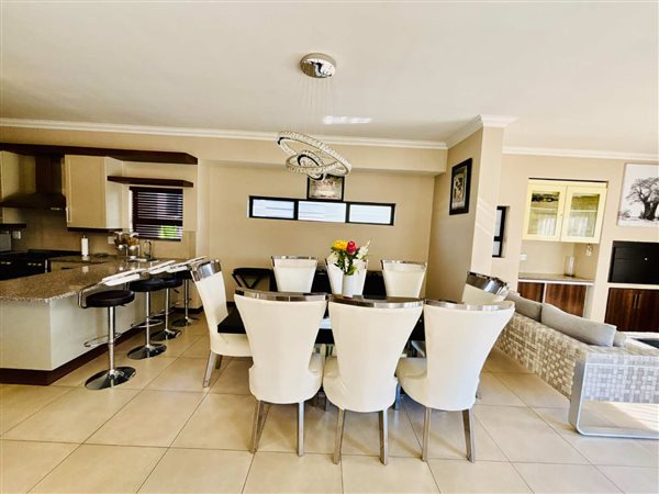 4 Bedroom House 4 Bedroom House