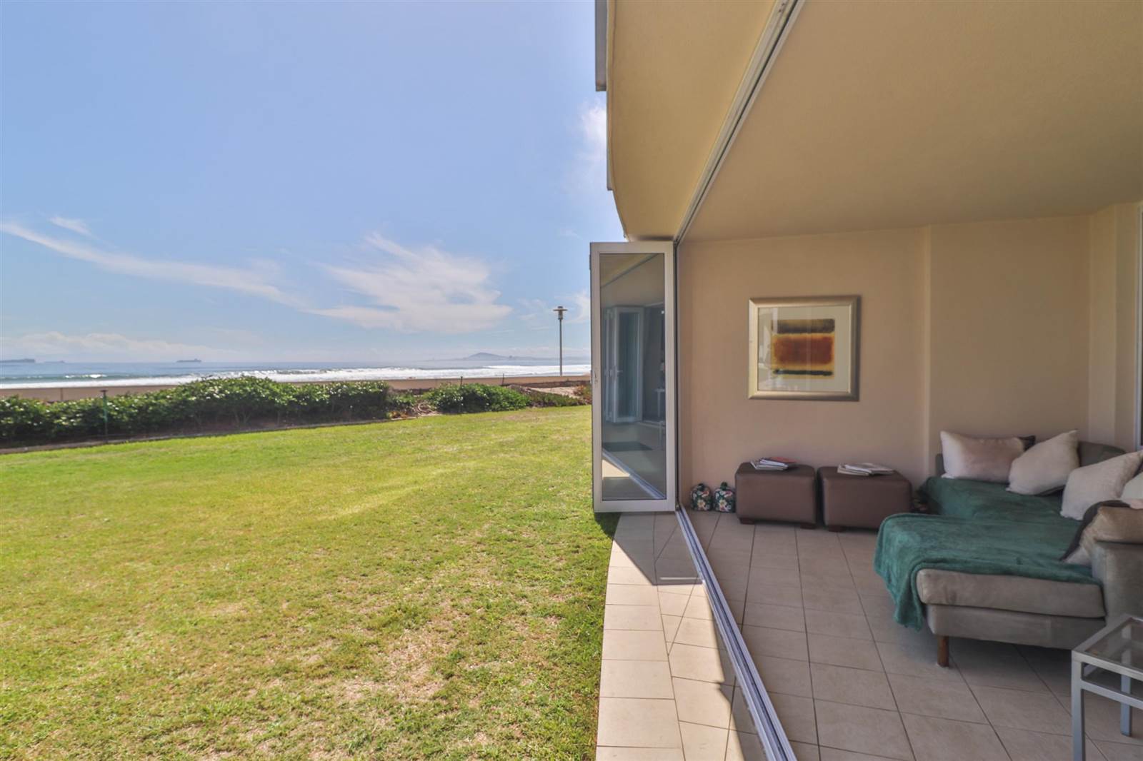 2 Bed Apartment in Milnerton Central photo number 30