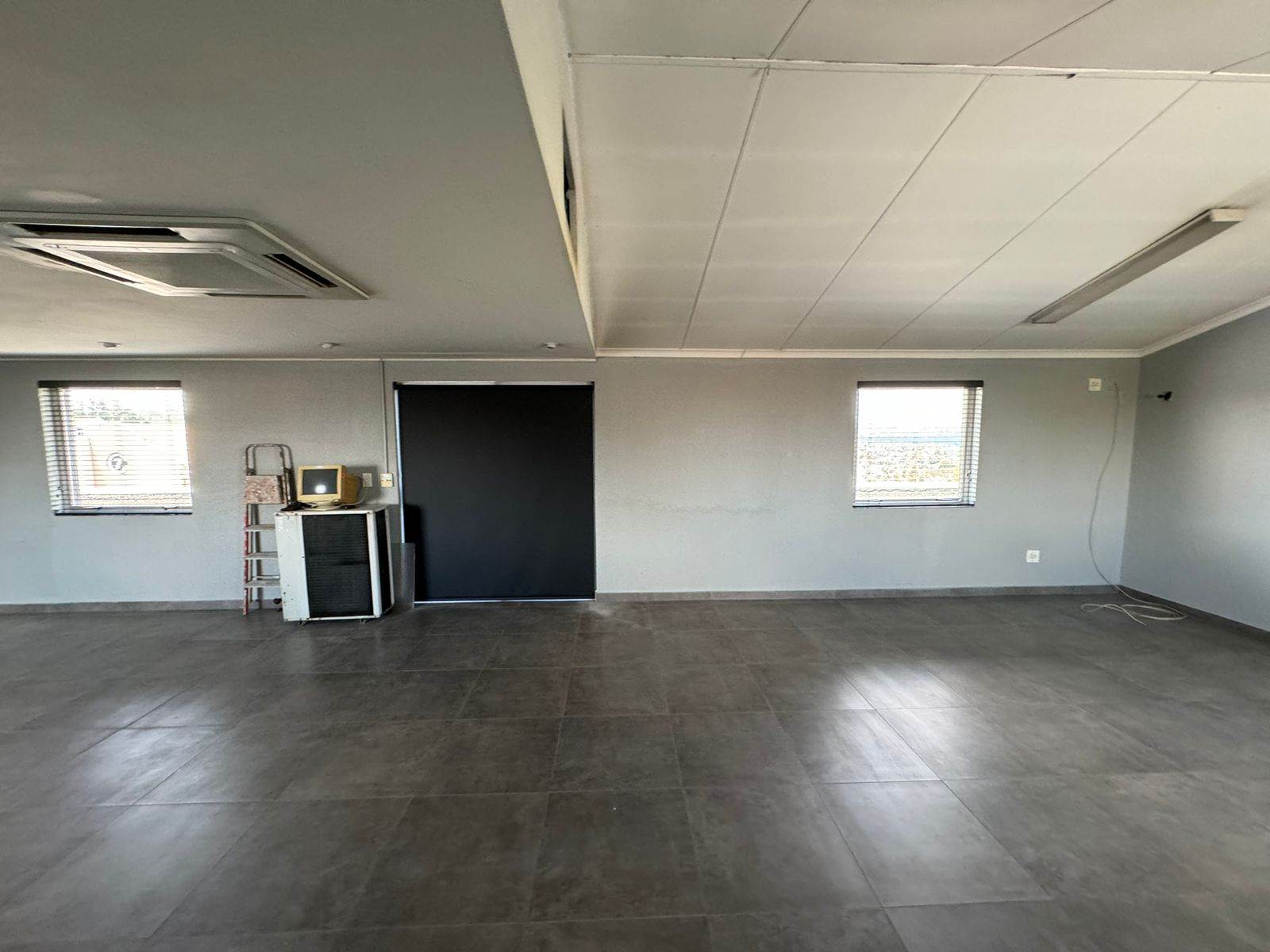 270  m² Commercial space in Sunninghill photo number 13