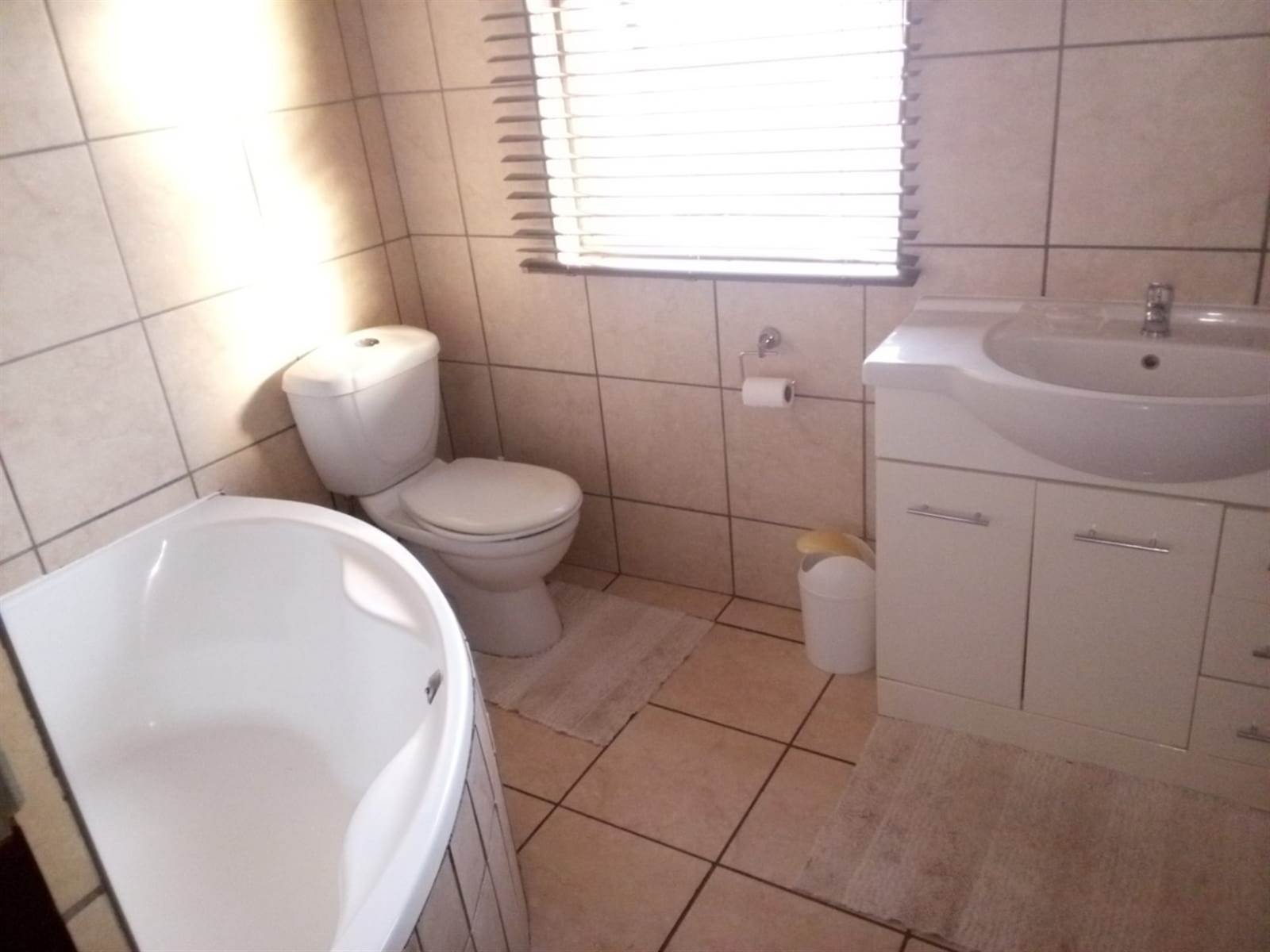 3 Bed Apartment in Middelburg Central photo number 11