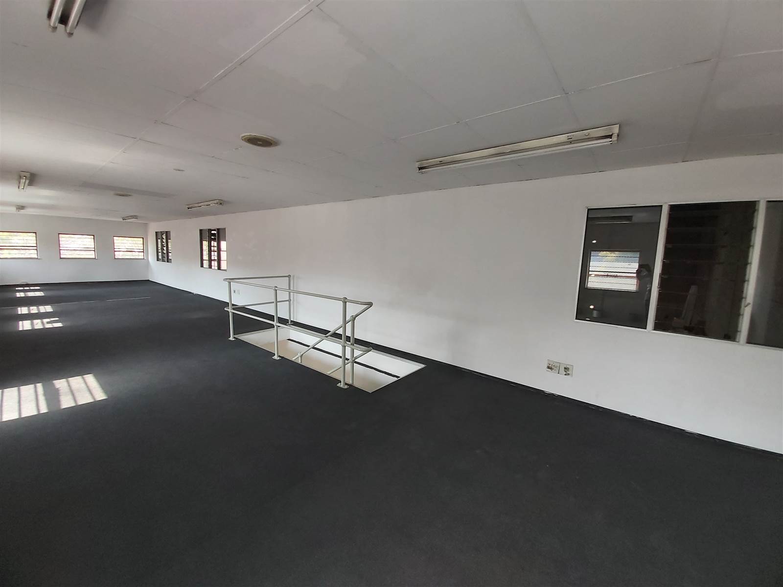 656  m² Industrial space in Eastgate photo number 16