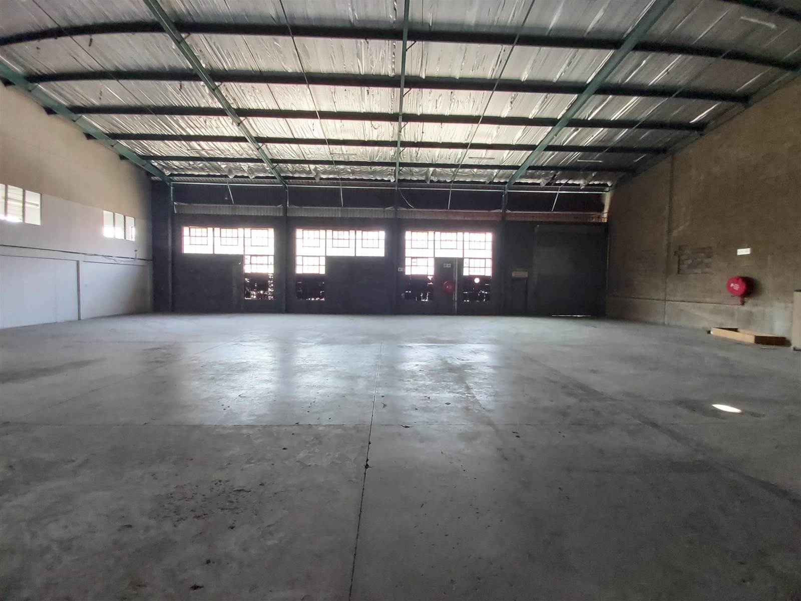 656  m² Industrial space in Eastgate photo number 3