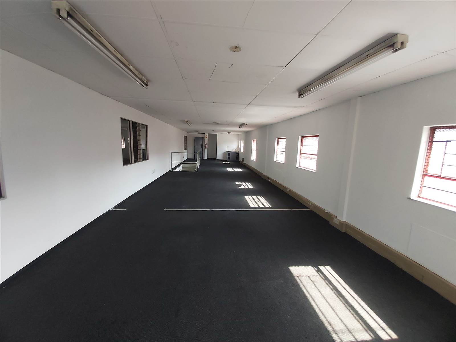 656  m² Industrial space in Eastgate photo number 15
