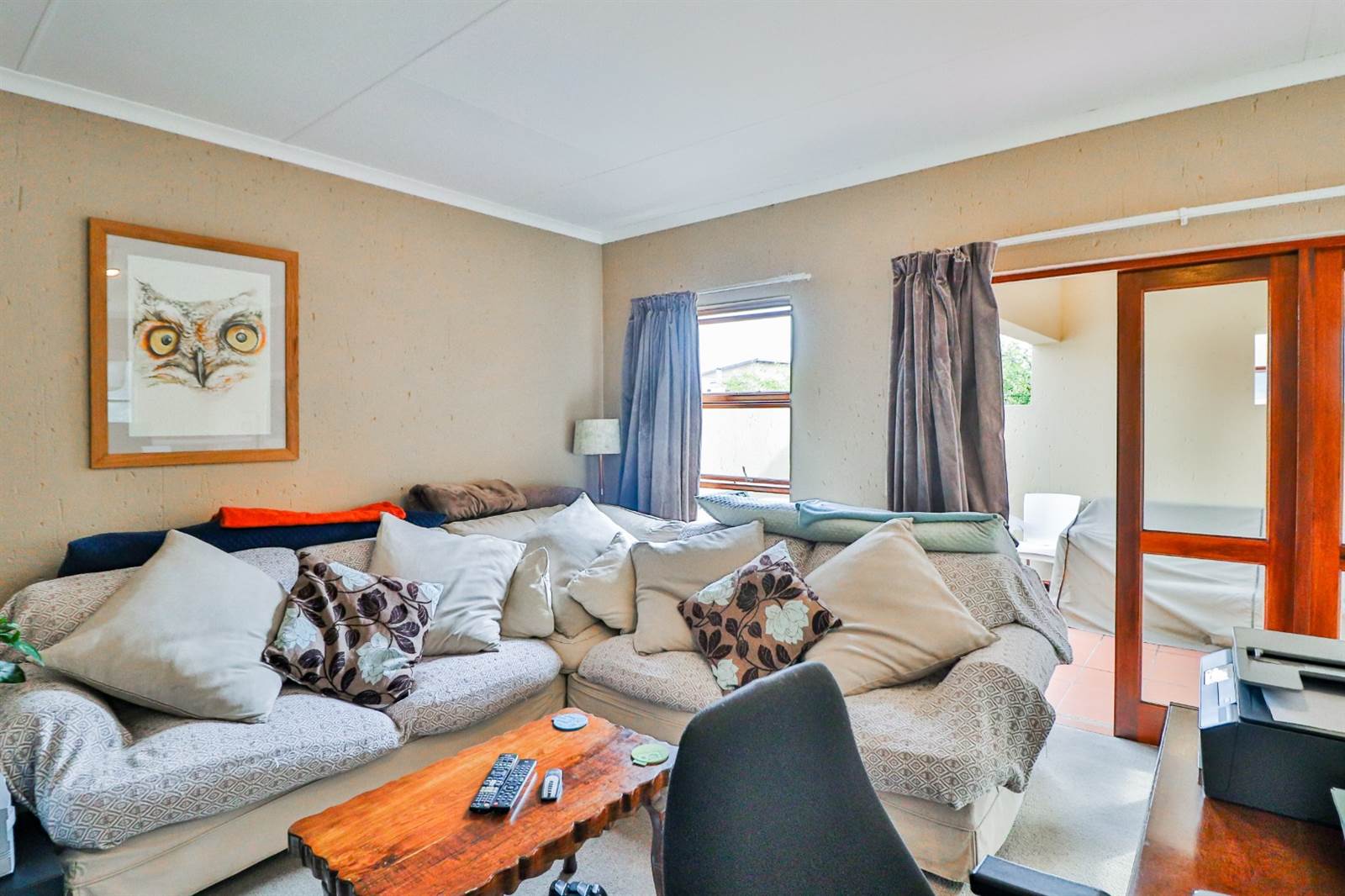 2 Bed Apartment in Douglasdale photo number 20