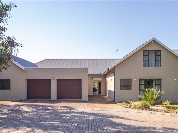 6 Bedroom House 6 Bedroom House