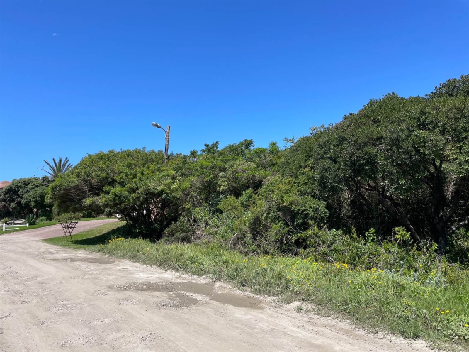 1066 m² Land available in Cannon Rocks photo number 1