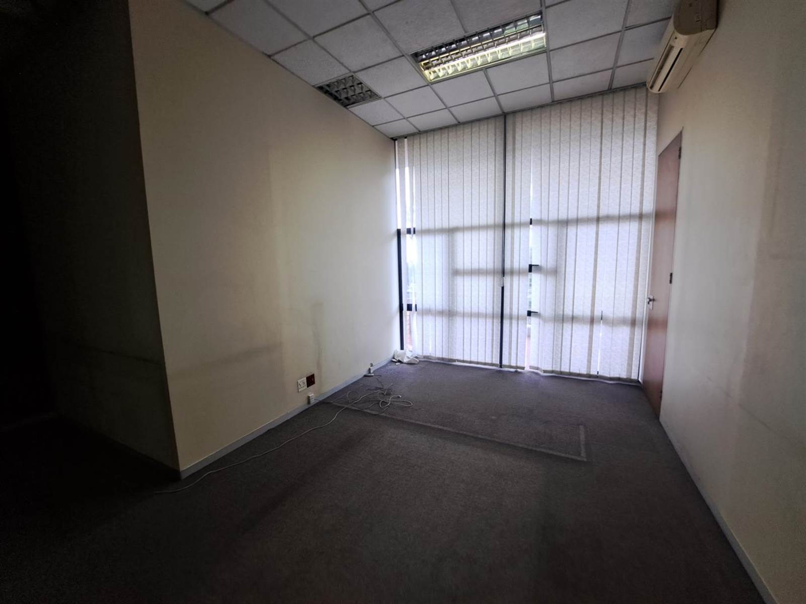 220  m² Office Space in Centurion CBD photo number 6