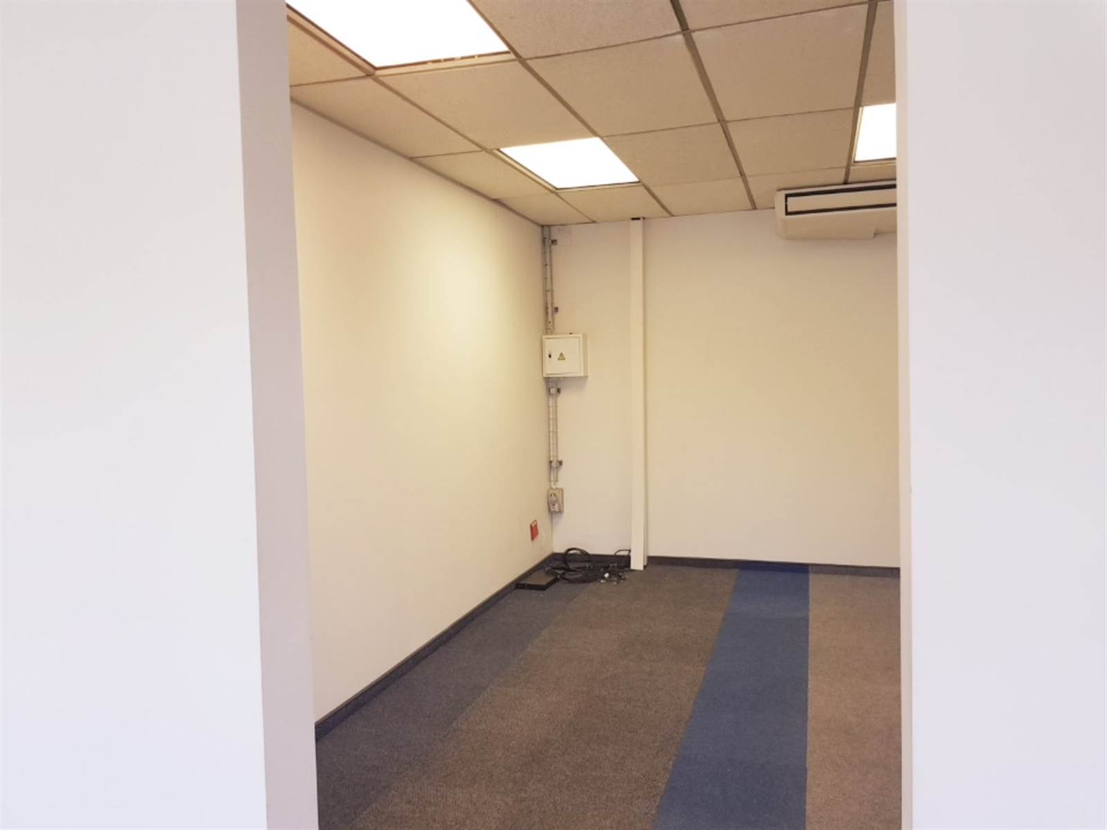 969  m² Office Space in Bedfordview photo number 15