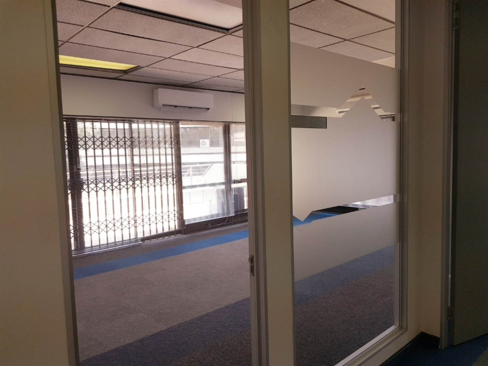 969  m² Office Space in Bedfordview photo number 8