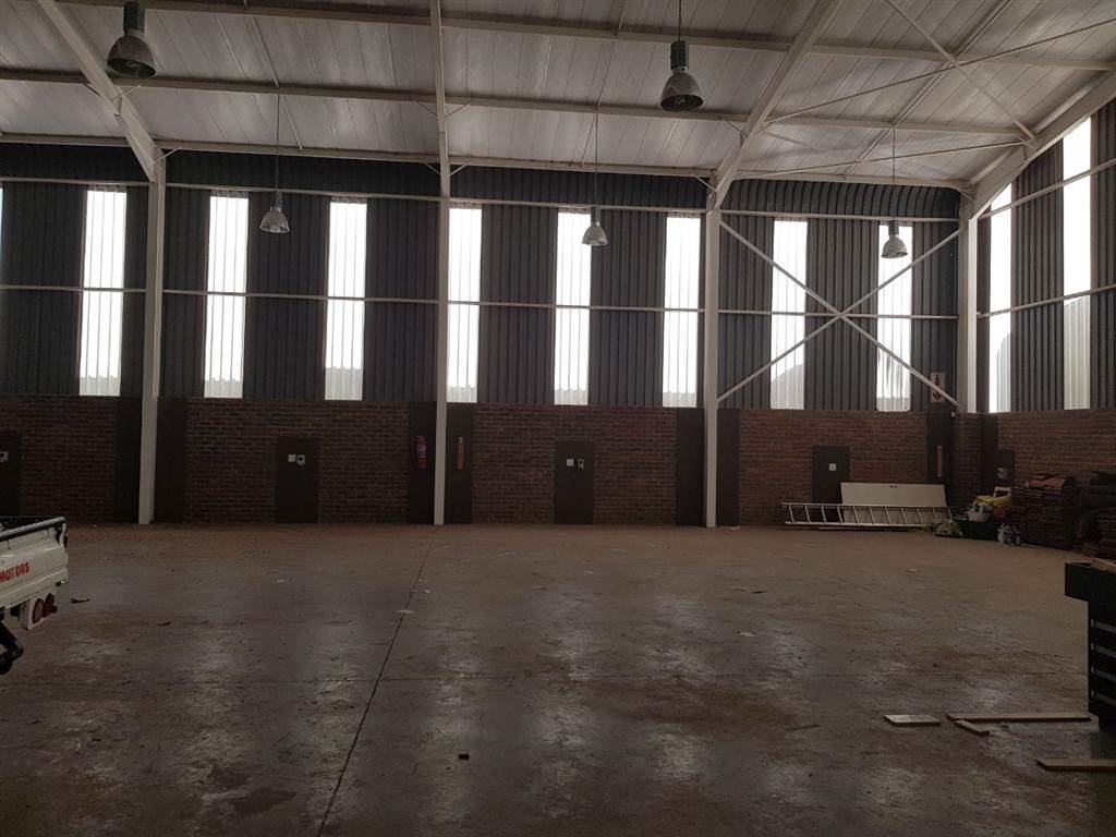 700  m² Industrial space in Robertsham photo number 14