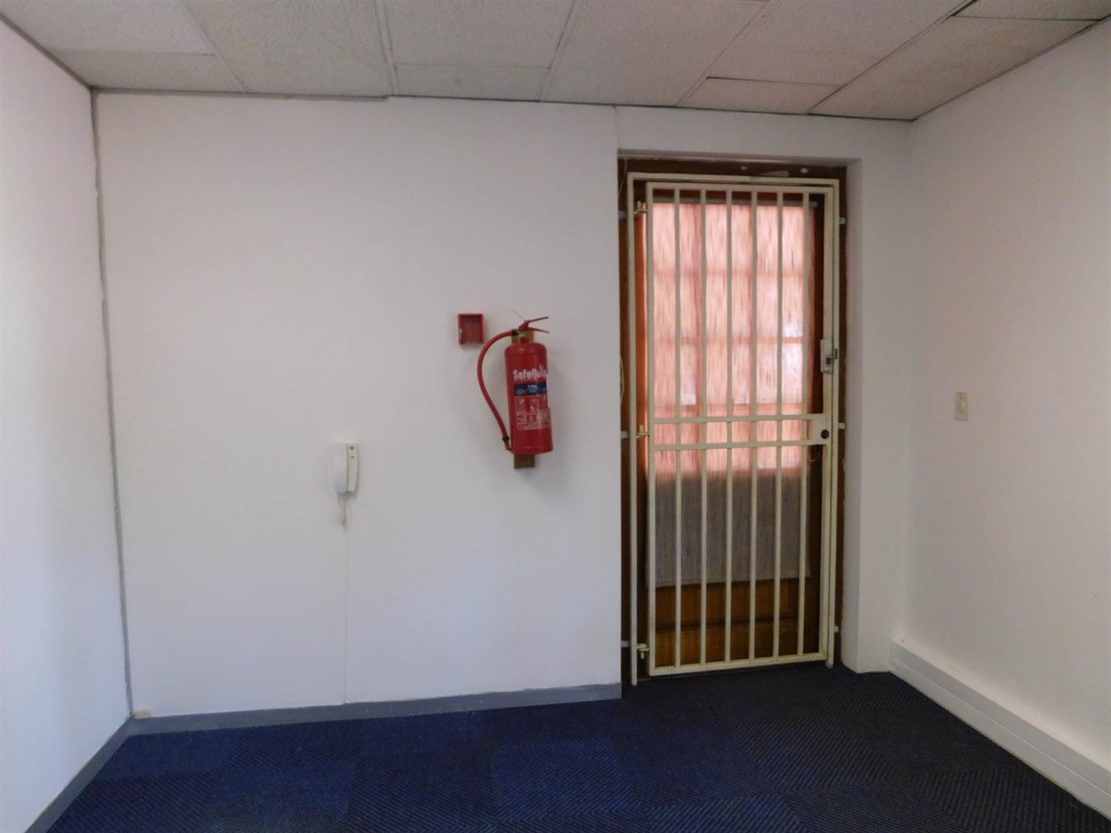 140  m² Office Space in Randburg Central photo number 7