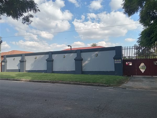 3 Bedroom House 3 Bedroom House