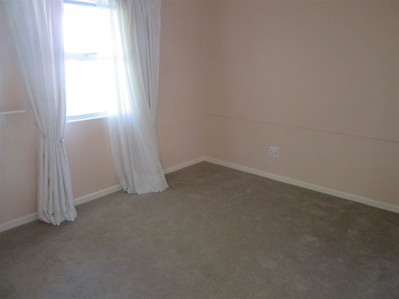 1 Bed Apartment in Whispering Pines photo number 10