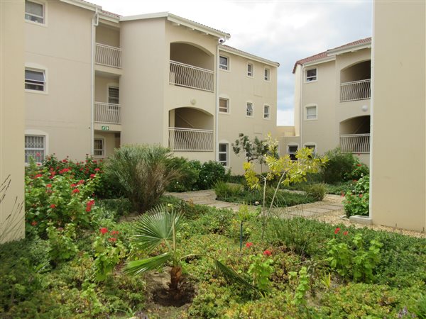 1 Bed Apartment in Whispering Pines