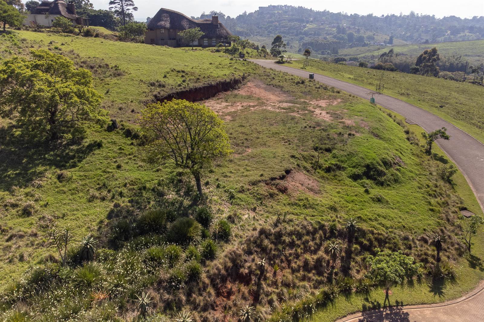 1728 m² Land available in Phezulu photo number 3