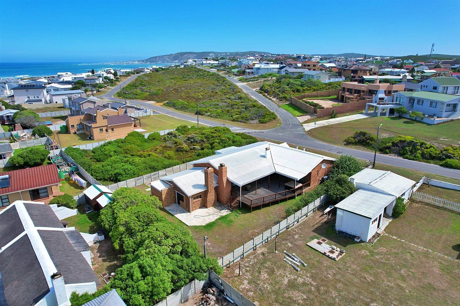 4 Bed House in Struisbaai photo number 29