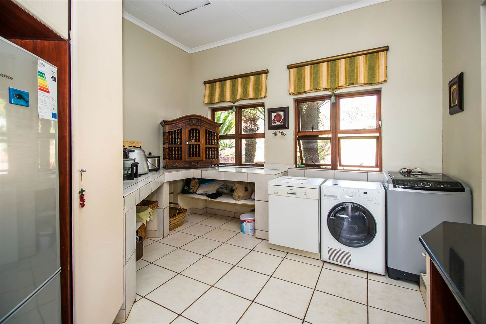 4 Bed House in Mooikloof Equestrian Estate photo number 15