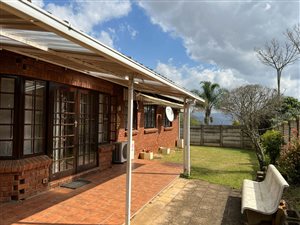 3 Bed Townhouse in Hayfields