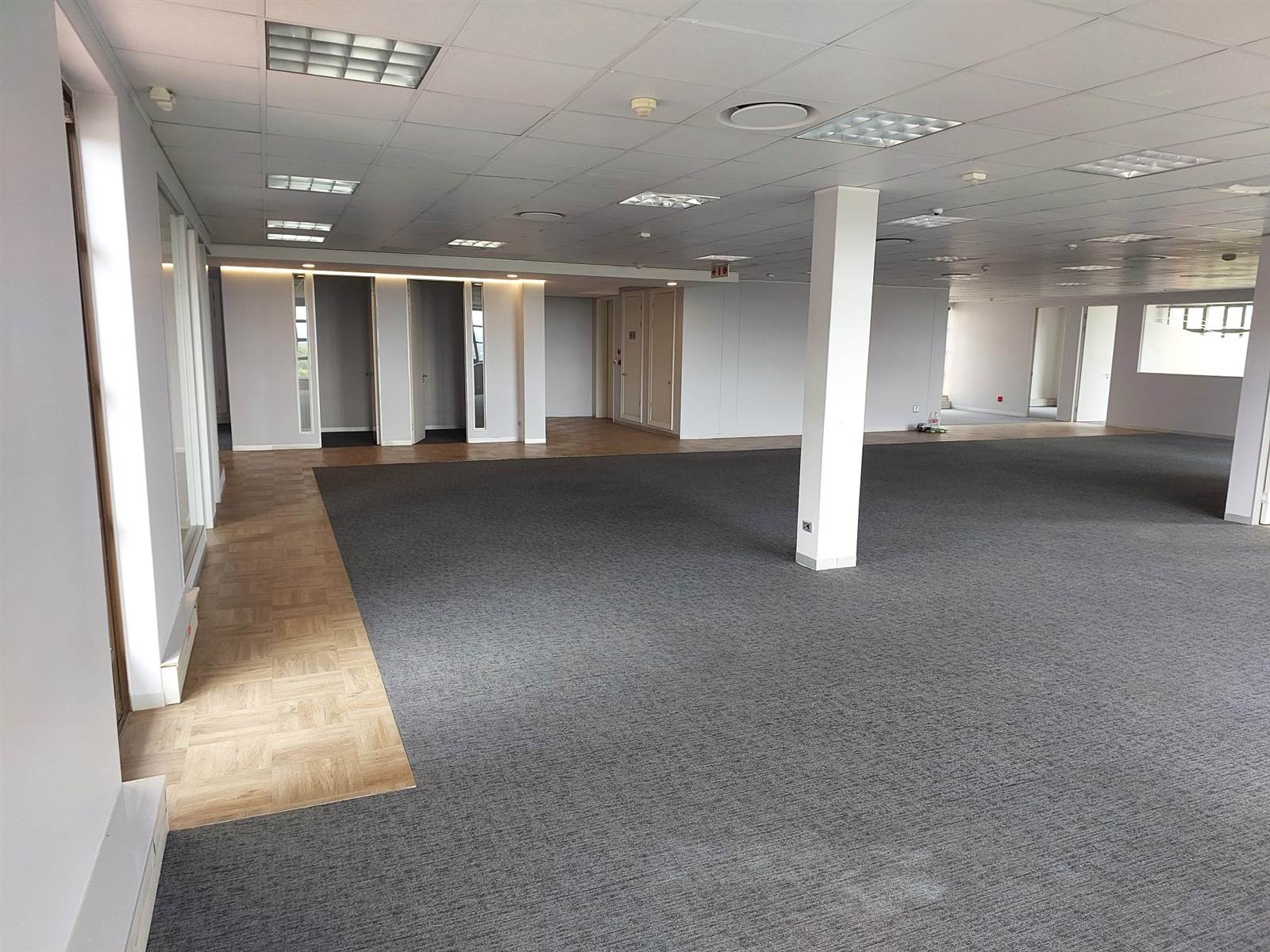 1109.3  m² Commercial space in Bryanston photo number 20