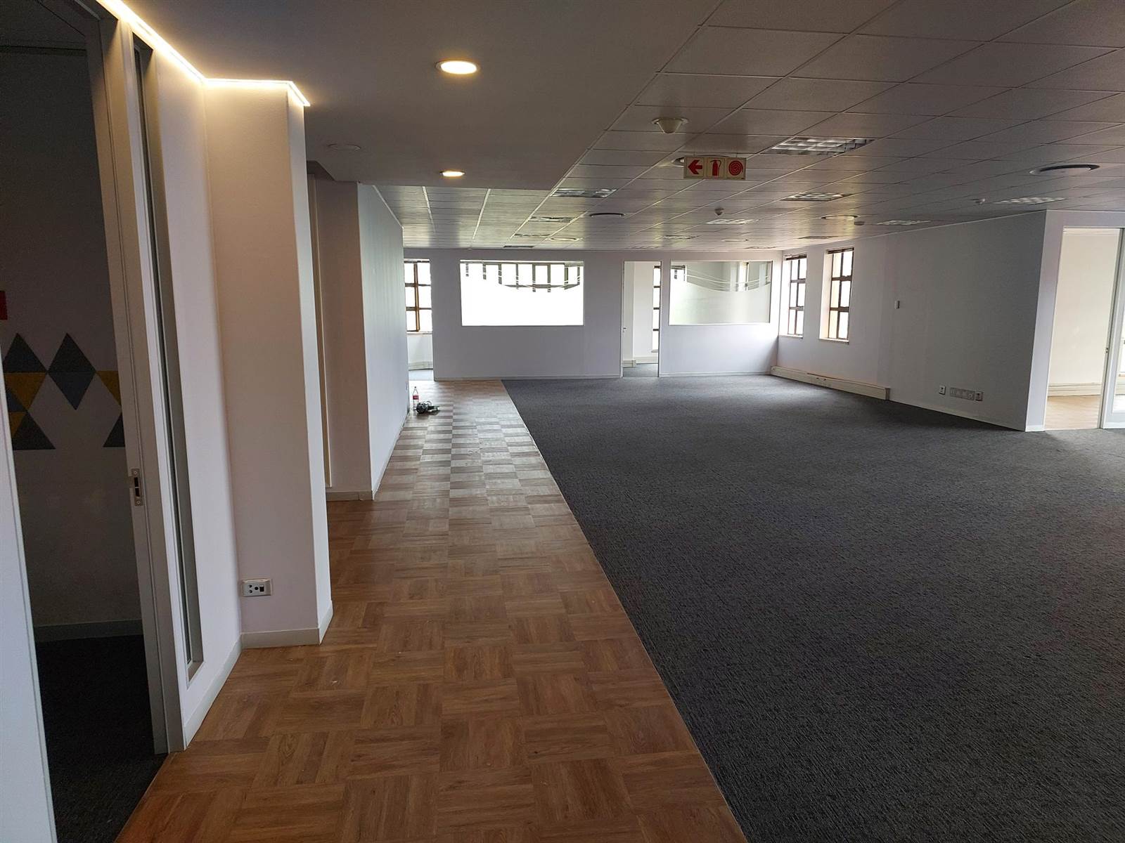 1109.3  m² Commercial space in Bryanston photo number 19