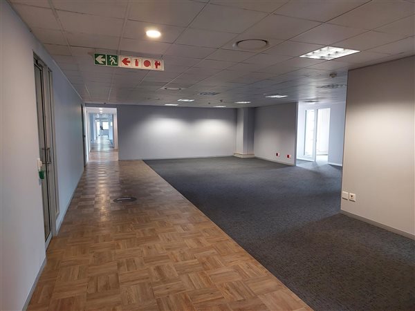 1109.30004882813  m² Commercial space