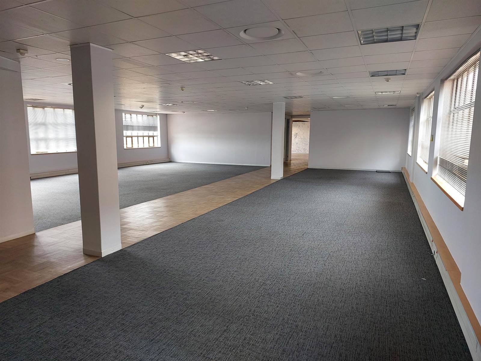 1109.3  m² Commercial space in Bryanston photo number 16