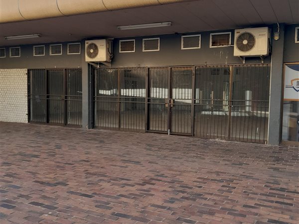 156 m² Commercial space 156 m² Commercial space