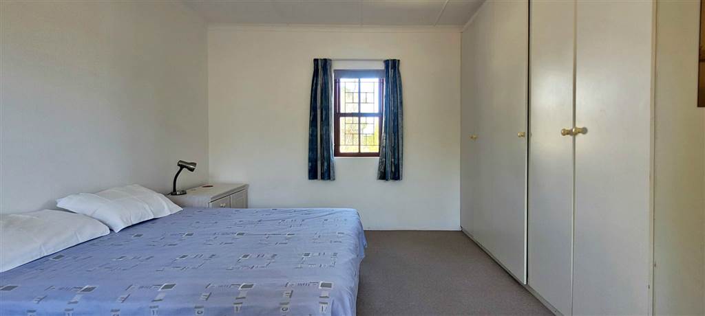 3 Bed House in Swellendam photo number 25