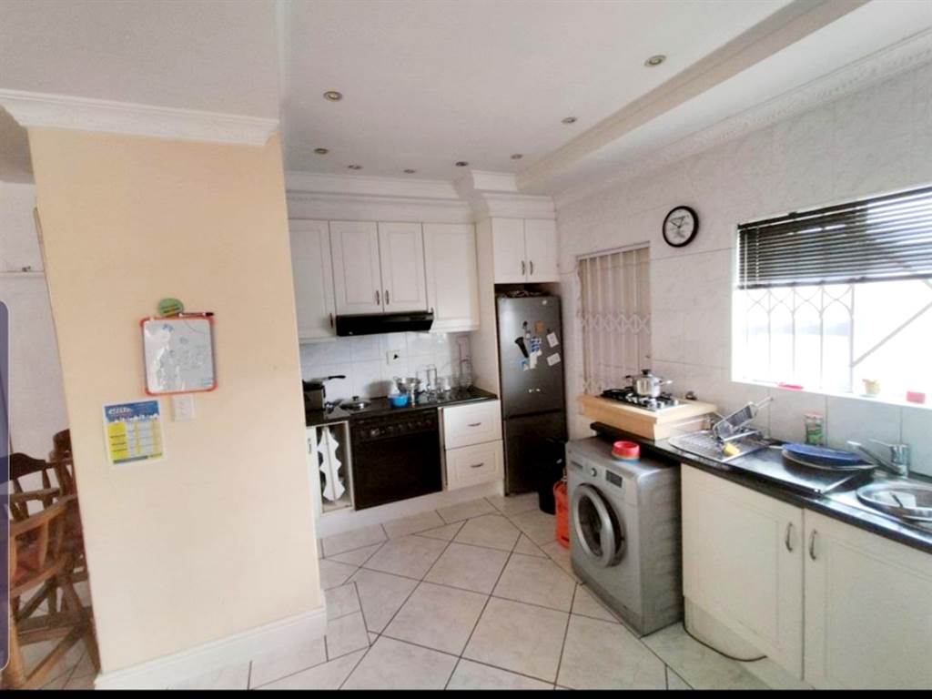 5 Bed House in Athlone photo number 8