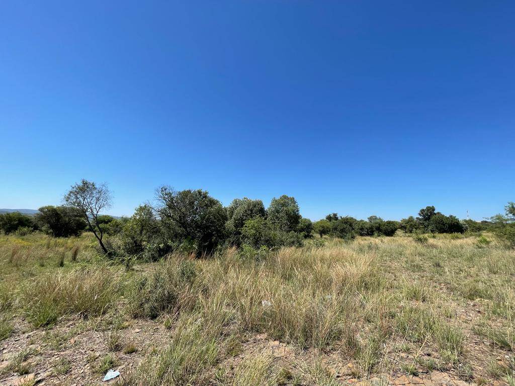 5710 m² Land available in Zeerust photo number 3
