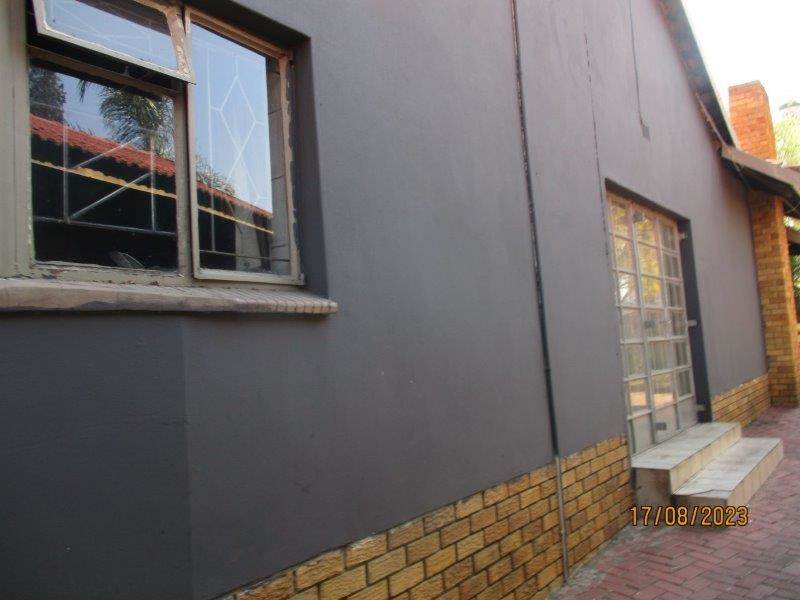 3 Bed House in Witbank Central photo number 26