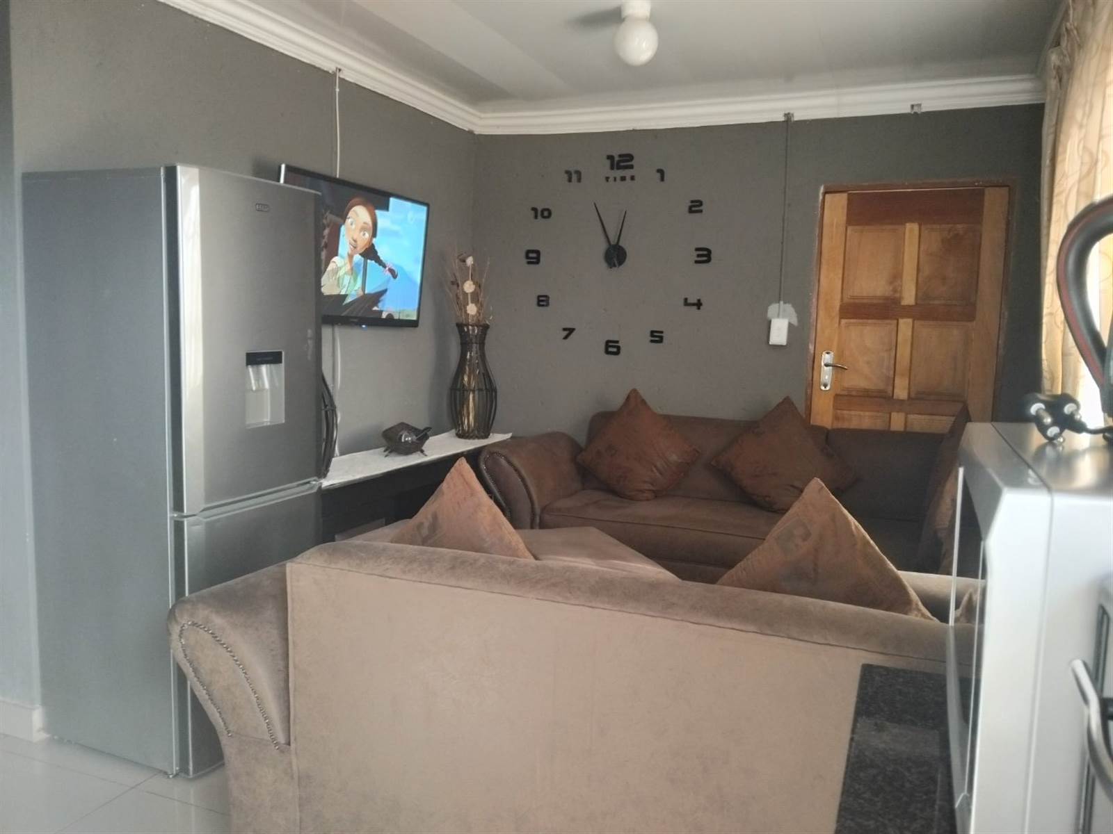 2 Bed House in Soshanguve photo number 28