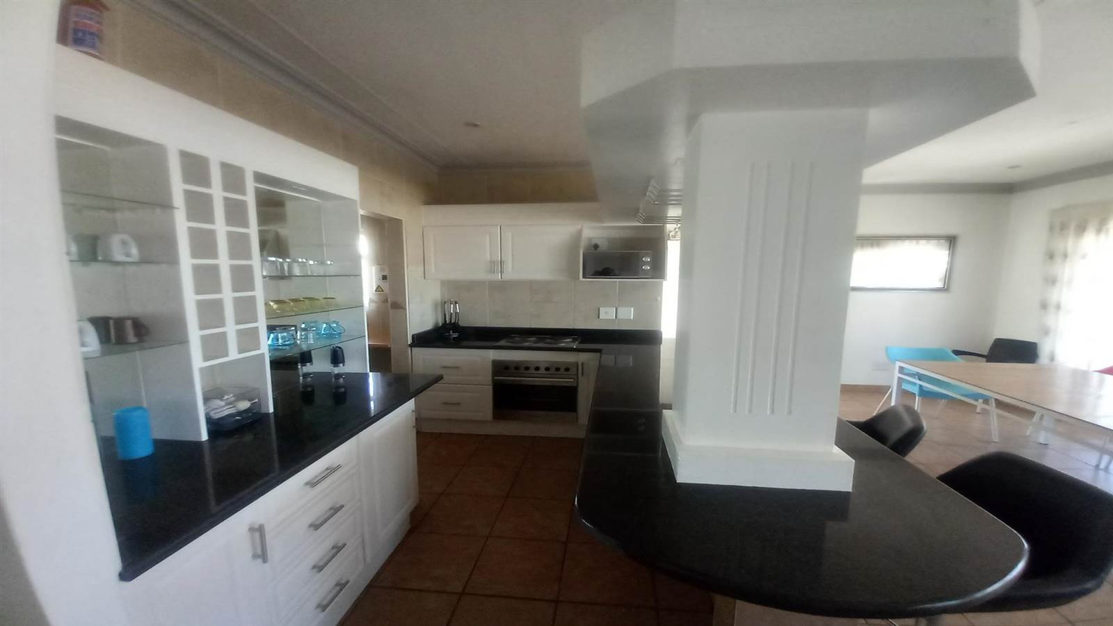 3 Bed Townhouse in Bronkhorstbaai photo number 7