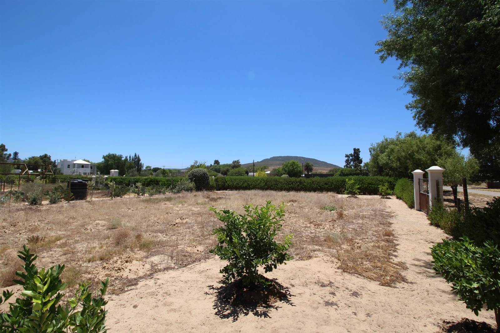 744 m² Land available in Redelinghuys photo number 4