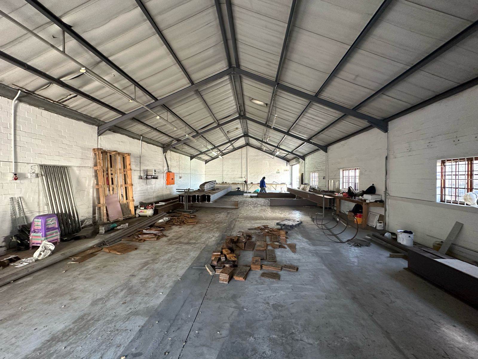 277  m² Industrial space in Ottery photo number 2