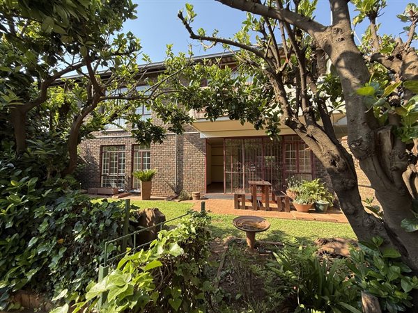 2 Bedroom Flat 2 Bedroom Flat