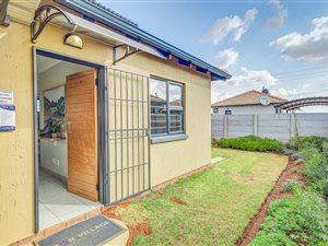 House in Protea Glen
